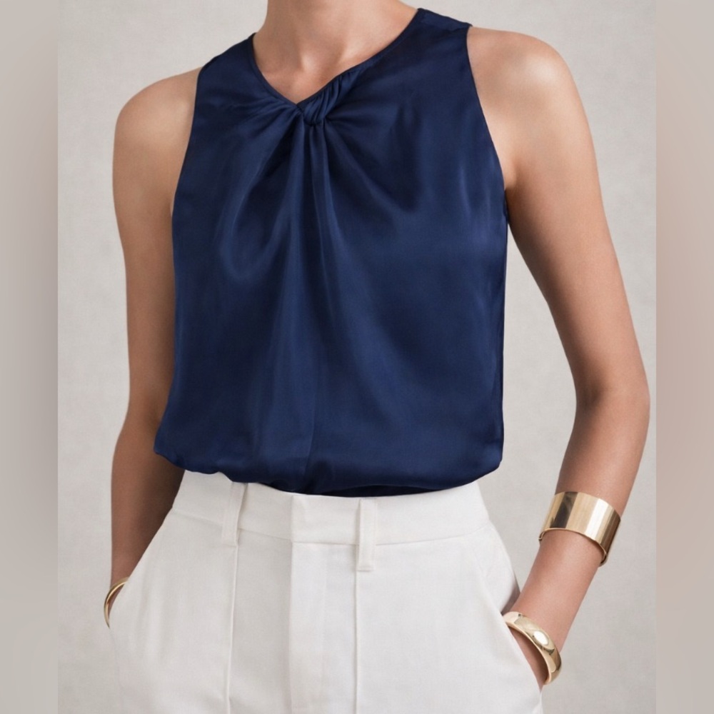 Violet & Claire Navy Sleeveless Blouse (Size S)